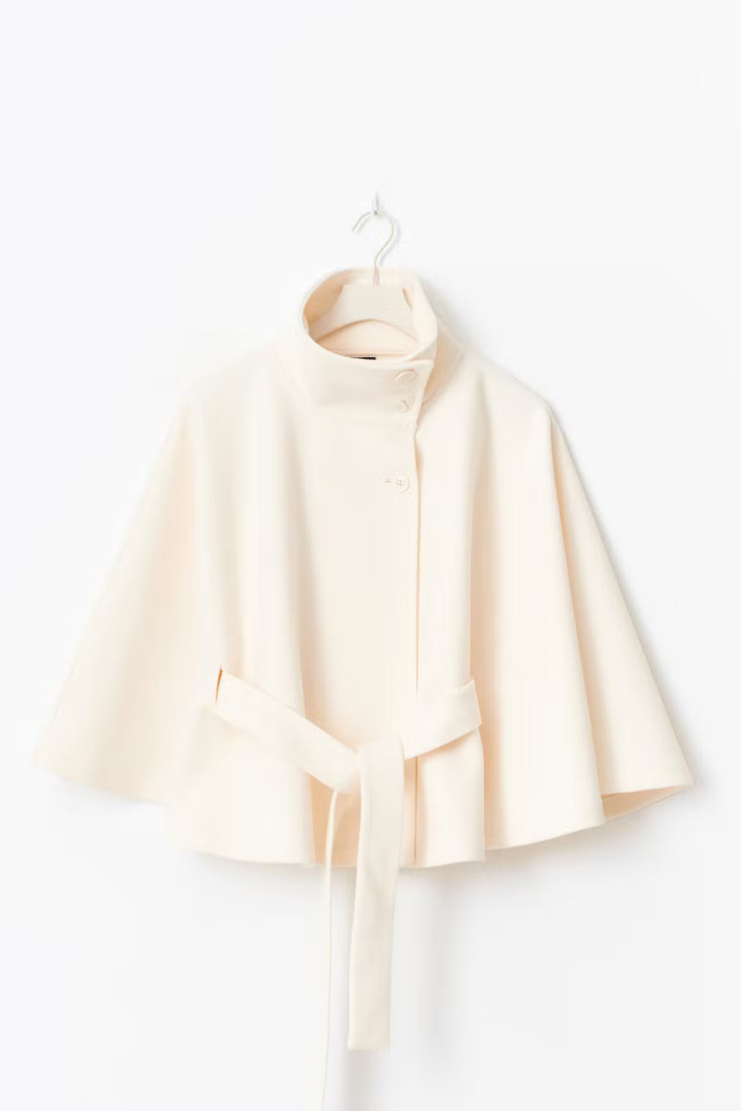 Belt cape jacket
